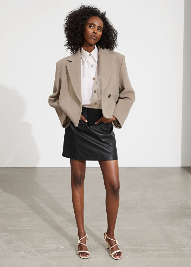 Minirock aus Leder | & Other Stories (DE + FR)