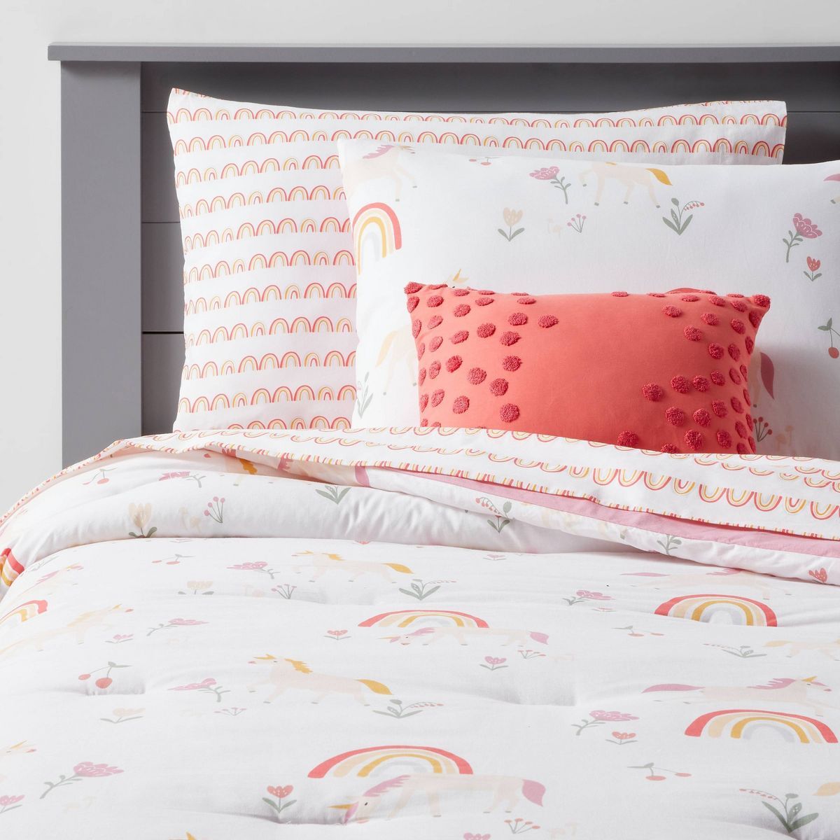 Unicorn Kids' Bedding Set with Sheets - Pillowfort™ | Target