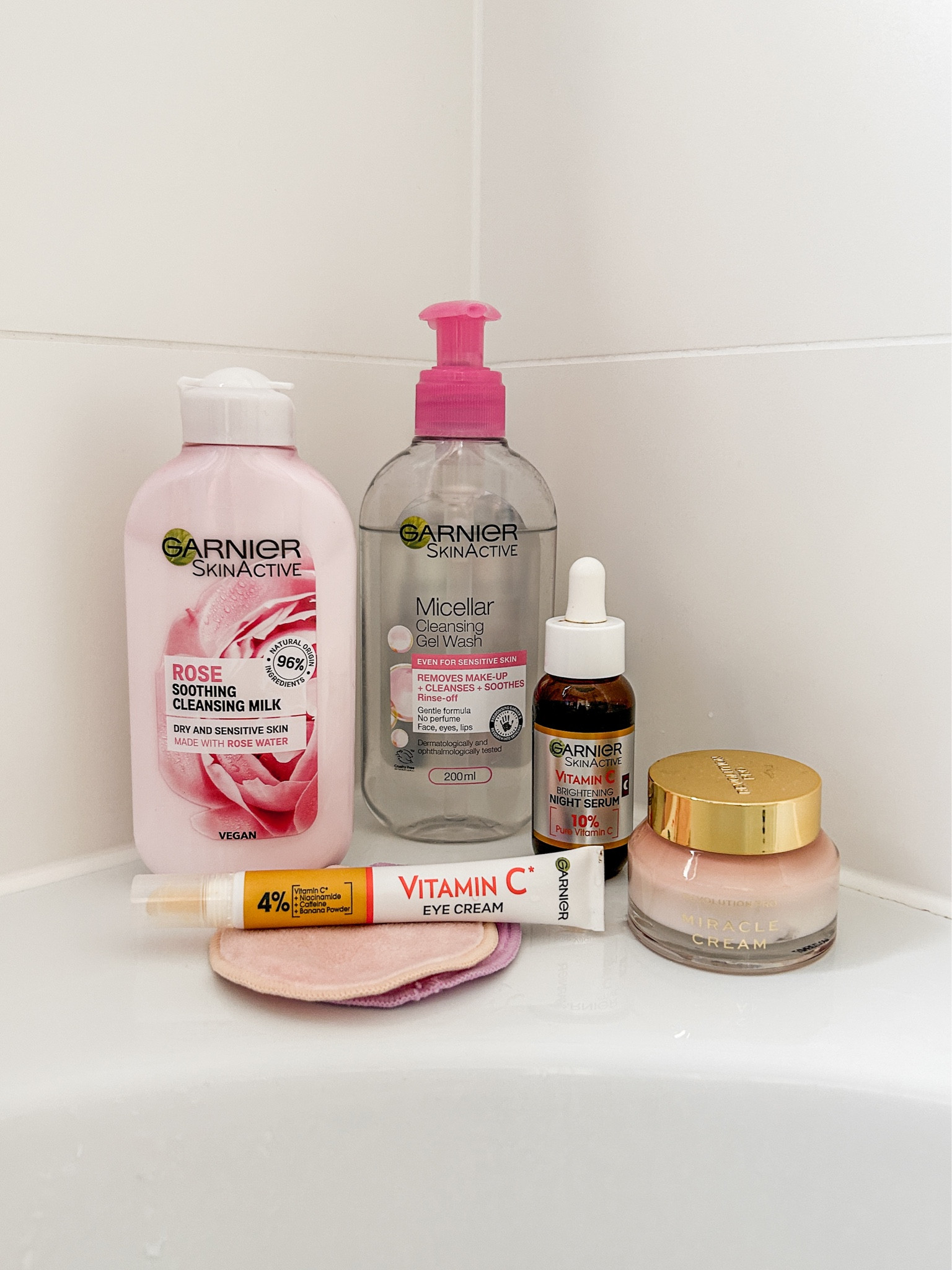 Simple, affordable skincare routine for busy mums. I’ve noticed a huge improvement to my full skin since using these!
Wash, cleanse, moisturize, eye cream then night serum.

Miracle cream dupe / busy mum skincare / garnier / vitamin c / cleanser / superdrug / simple skincare / affordable skincare / mum routine / mom self care / drug store skincare

#LTKBeauty #LTKFindsUnder50 #LTKFamily