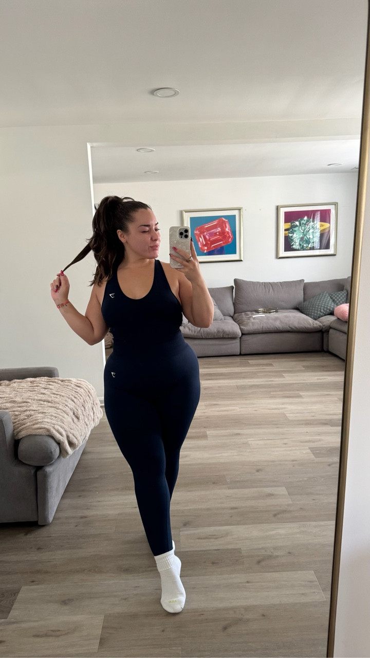 Workout ASMR 💙
Workout look of the day a la Gym Shark! Wearing size large top & bottom 

#LTKActive #LTKPetite #LTKMidsize