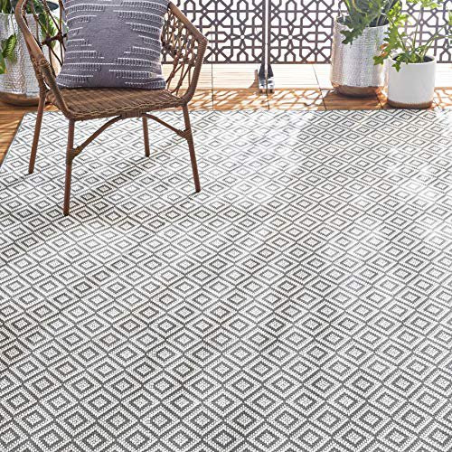 Home Dynamix Tripoli Lydia Modern Diamond Indoor/Outdoor Area Rug, Grey/Cream, 7'10"x10'2" | Walmart (US)