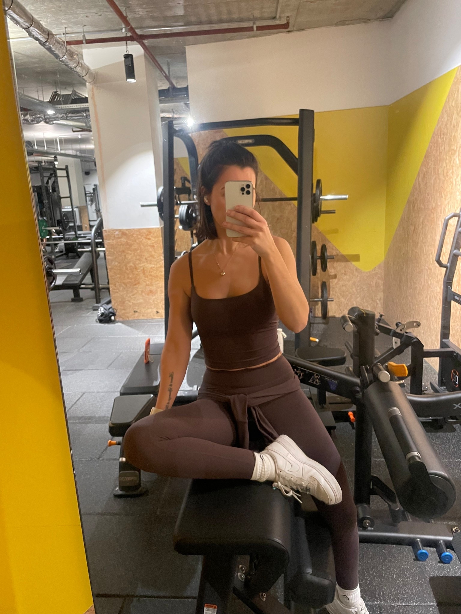 Soft motion built in bra vest 
Matching soft motion leggings in the colour umber brown @oneractive