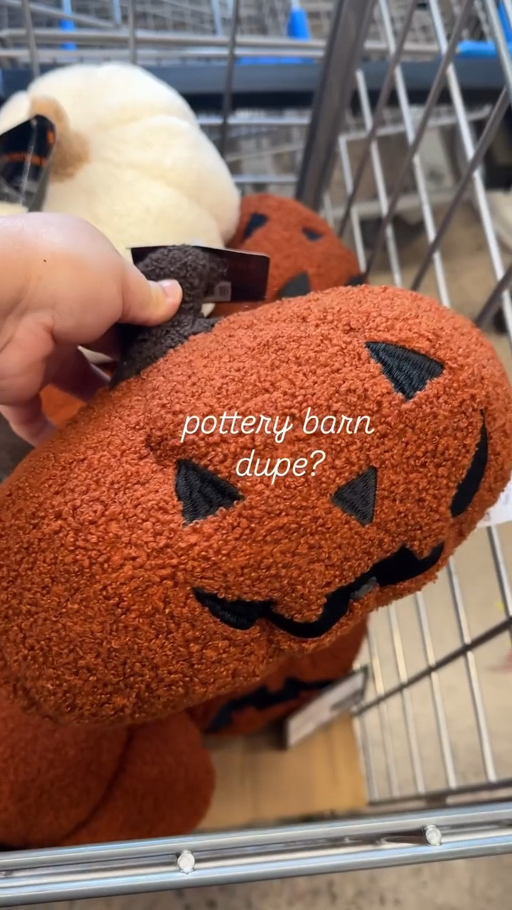 halloween decor | five below

comment “pumpkin” for link or you can find it in my bio. 

#halloweendecor #halloween2024 #halloweenfinds #halloweenfivebelow #fivebelowfinds #halloweencostumeideas #halloweenlifestyle #halloweenblogger #spookyseason👻 #spookydecor