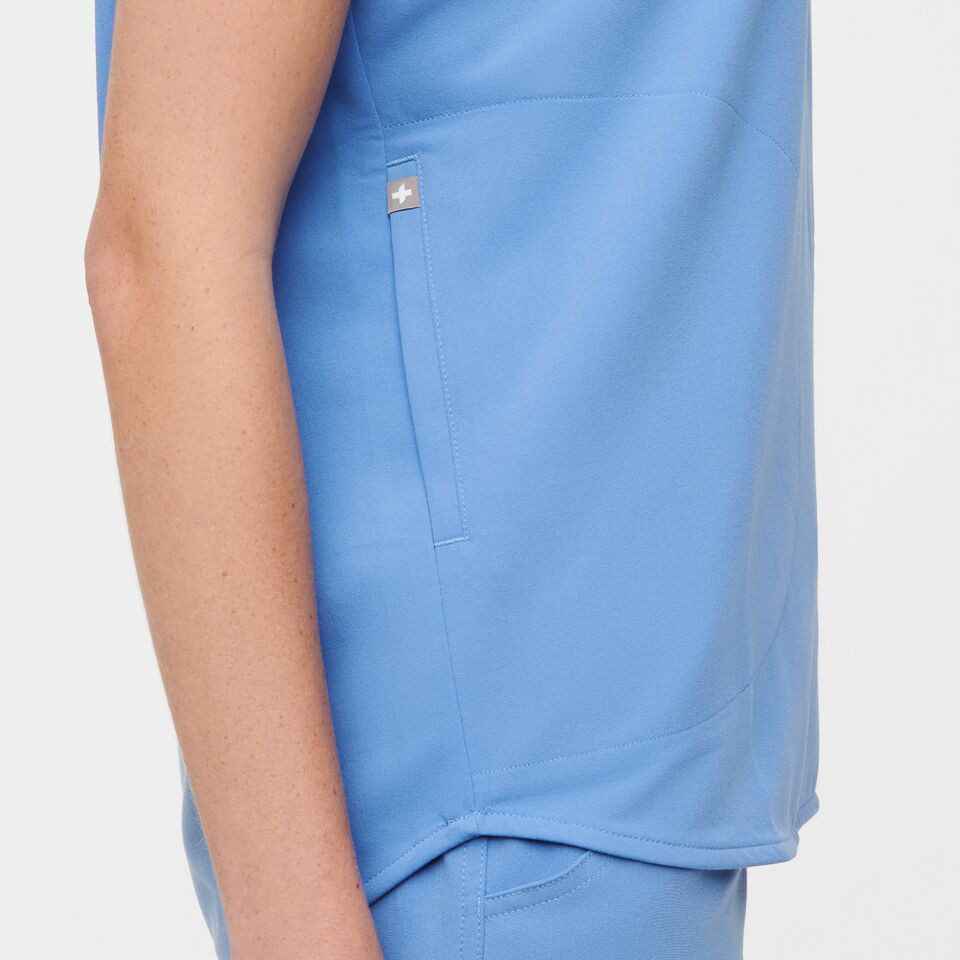 Women's Rafaela Oversized Scrub Top™ - Ceil Blue · FIGS | FIGS