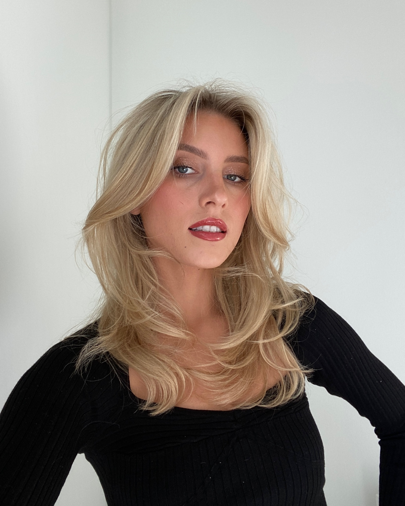 Holiday Makeup 

#LTKSeasonal #LTKHoliday #LTKbeauty