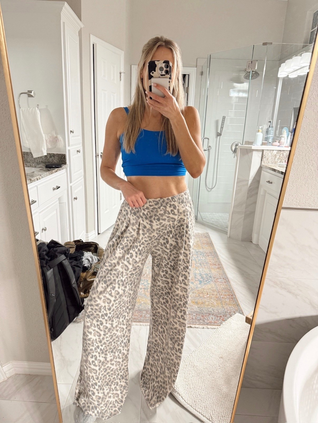 🤍My favorite bra that doesn’t dig into me & I now have 4 colors of these pants! ✨🔗👀 

Size s / my tts 

#LTKmomlife #LTKgrwm #LTKdayinmylife