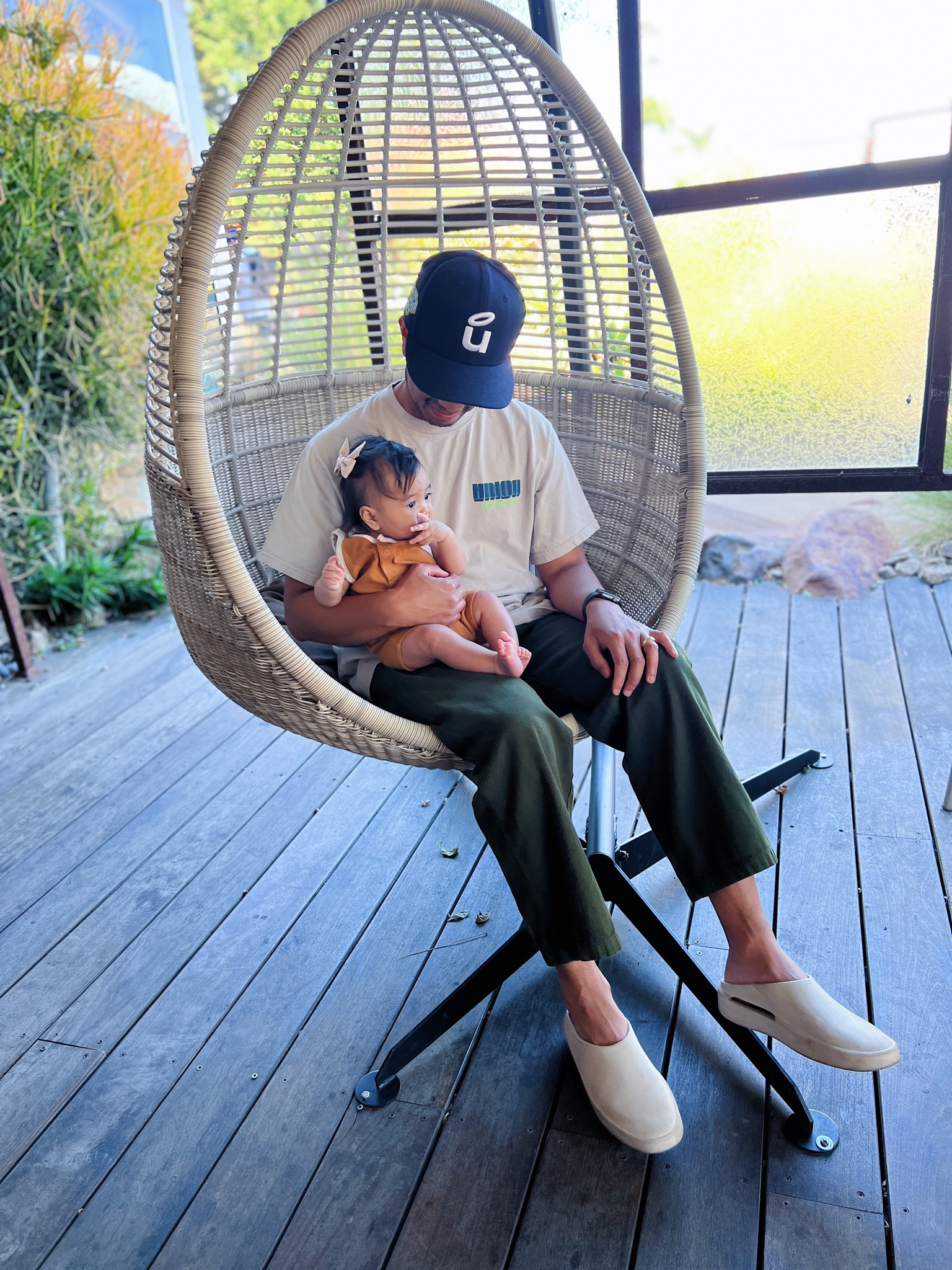 Summer is here and we’re OUTSIDE! I’m love with this Egg Pod Chair!


Patio furniture, pod swing, egg swing, home decor, patio decor, men’s streetwear, men’s fashion 

#LTKfamily #LTKmens #LTKhome