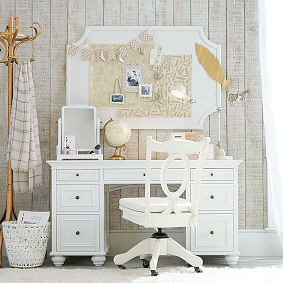 Scallop Statement Pinboard | Pottery Barn Teen