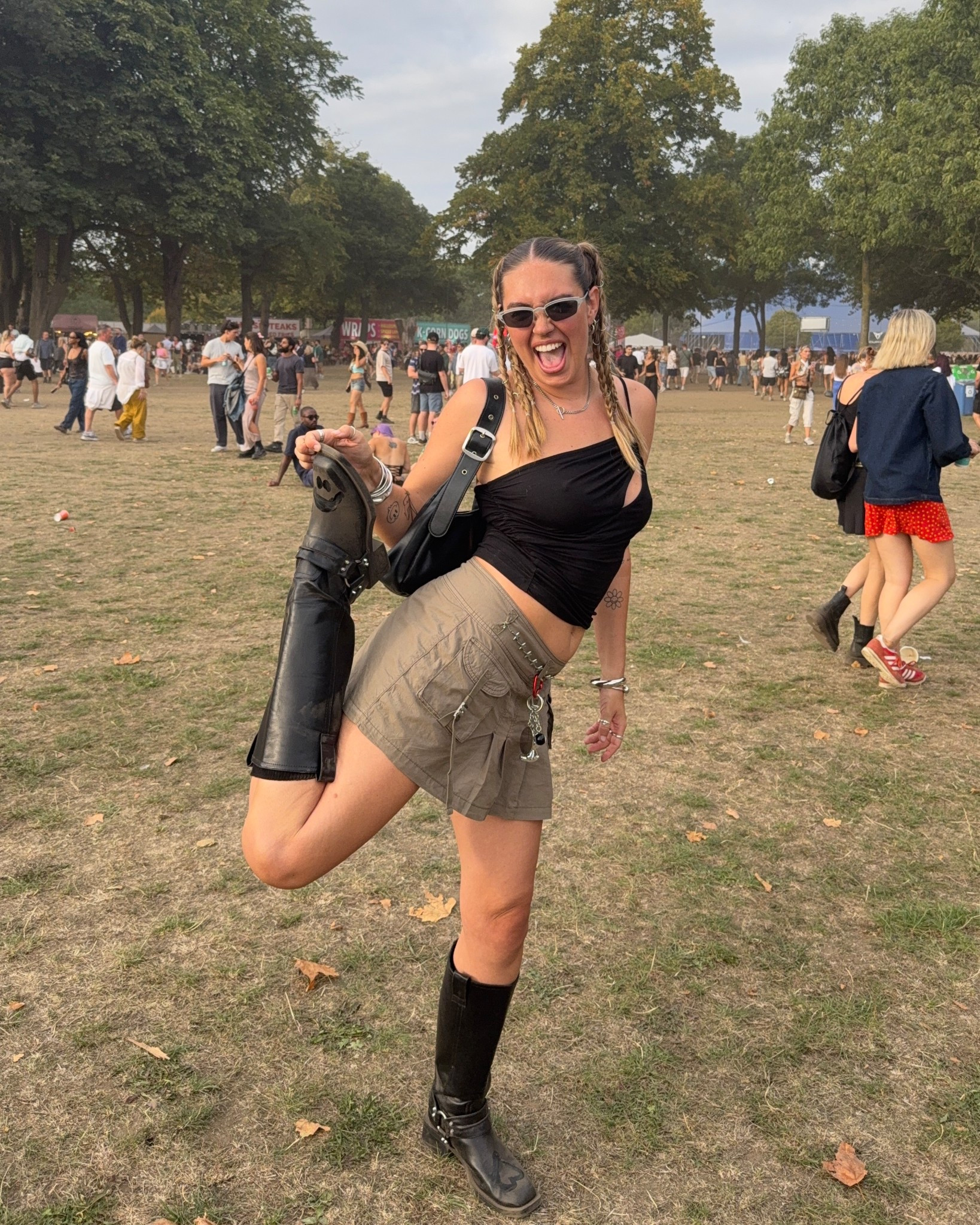 Festival vibes 🙂‍↕️

#asos #asseenonme #riverisland #oneshouldertop #festivaloutfit #festivalinspo #asociety #topologie

#LTKsummer #LTKfestival #LTKuk