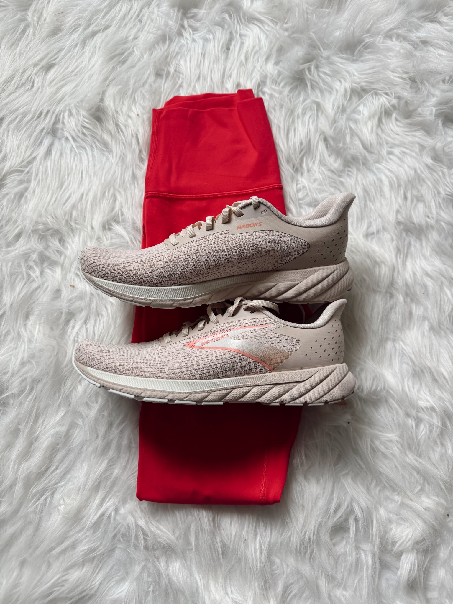 Obsessed with these leggings and shoes 

#LTKdayinmylife #LTKootd #LTKgrwm