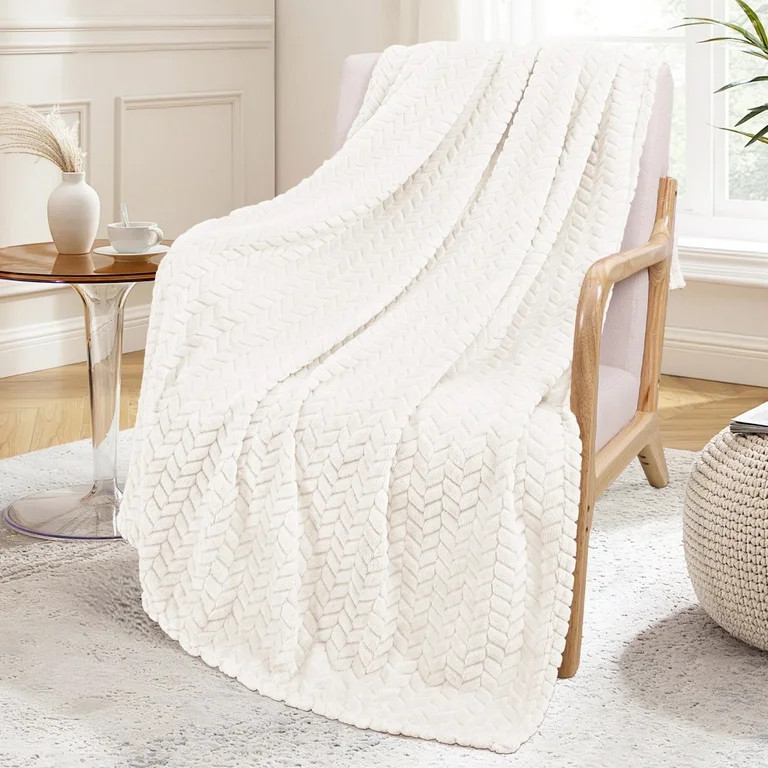 Exclusivo Mezcla Large Flannel Fleece Throw Blanket, Jacquard Weave Leaves Pattern (50" x 70", Of... | Walmart (US)