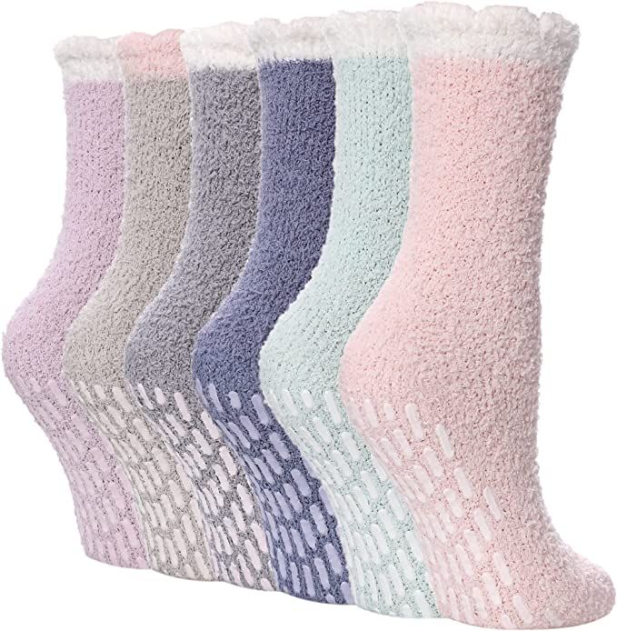 FNOVCO Non Slip Socks for Women Winter Warm Cozy Fuzzy Slipper Socks Soft Fluffy Hospital Socks w... | Amazon (US)