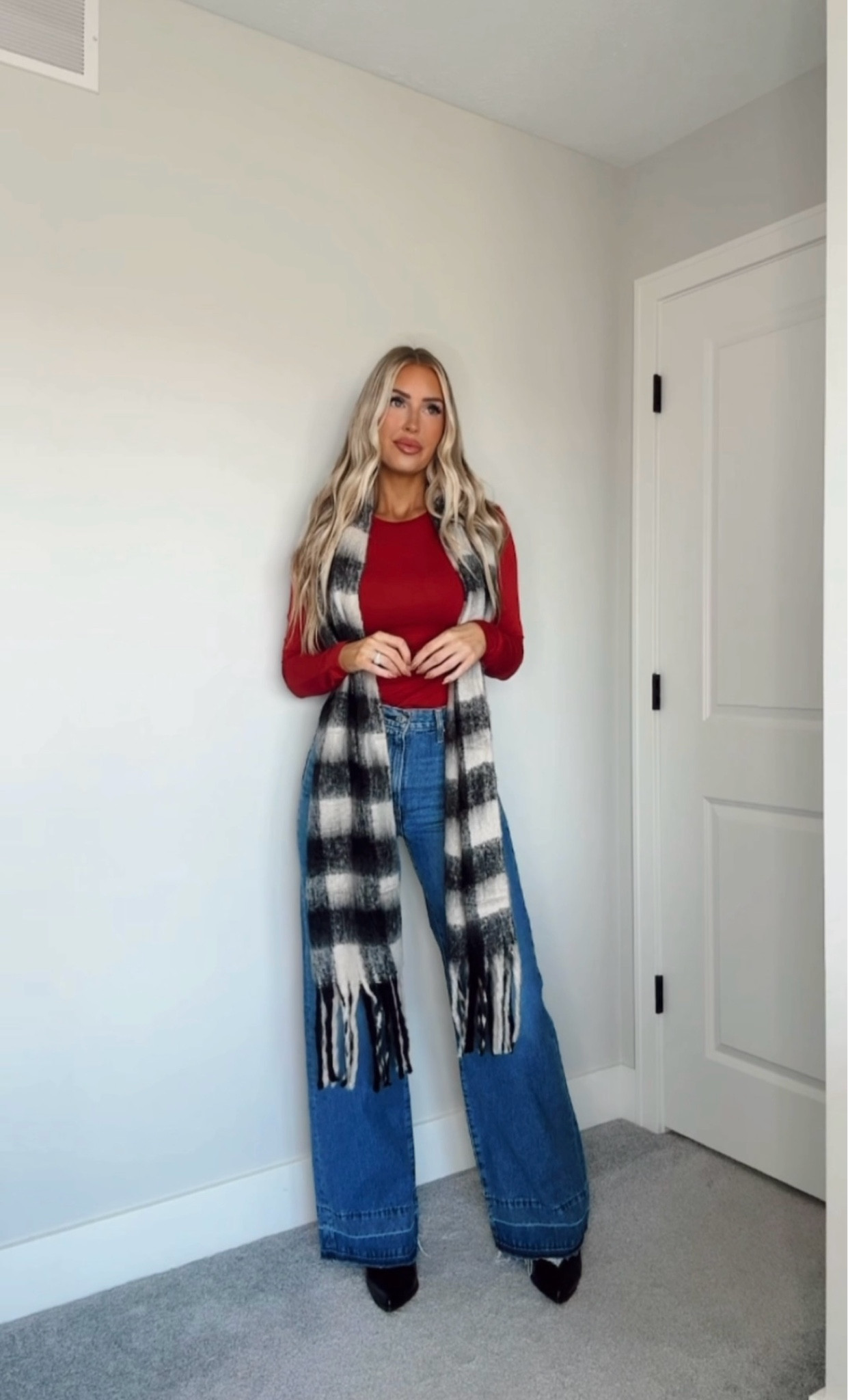 7 days of Amazon Holiday Outfits 🎄 Day 3/7! The perfect casual, but dressy outfit to wear to a family get together 🤍

#LTKFindsUnder100 #LTKHoliday #LTKStyleTip