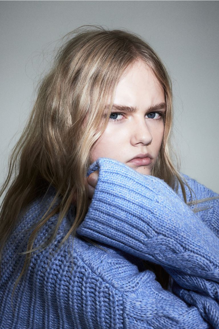 Zopfstrickpullover mit Turtleneck | H&M (DE, AT, CH, NL, FI)