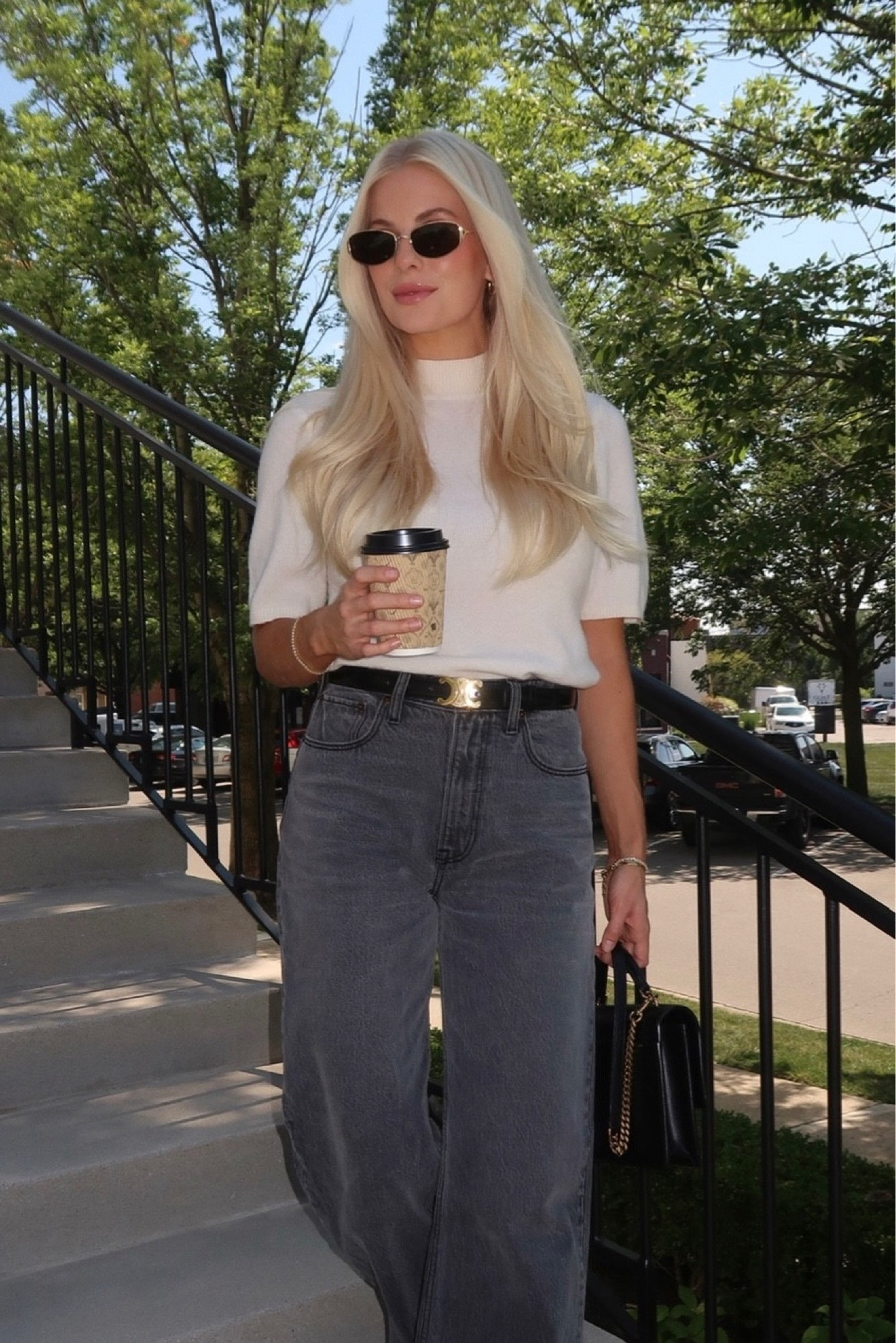 Last Minute Gift - Sunglasses! 

I’m wearing a xs in my top & 26 regular in my denim (they also come in Curve Love). Shoes are true to size. Linked similar belts. 

#kathleenpost #AFxKP #abercrombie

#LTKHoliday #LTKSeasonal #LTKGiftGuide