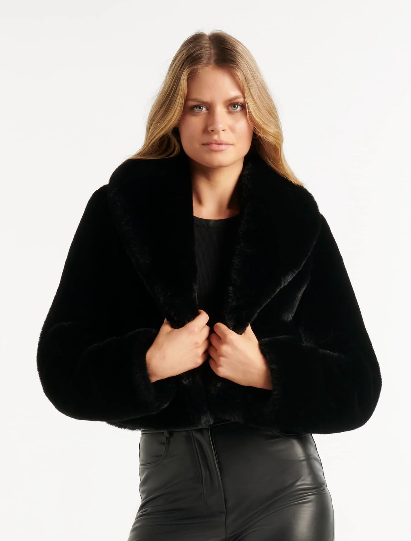 Amera Crop Faux Fur Coat | Ever New (CA)