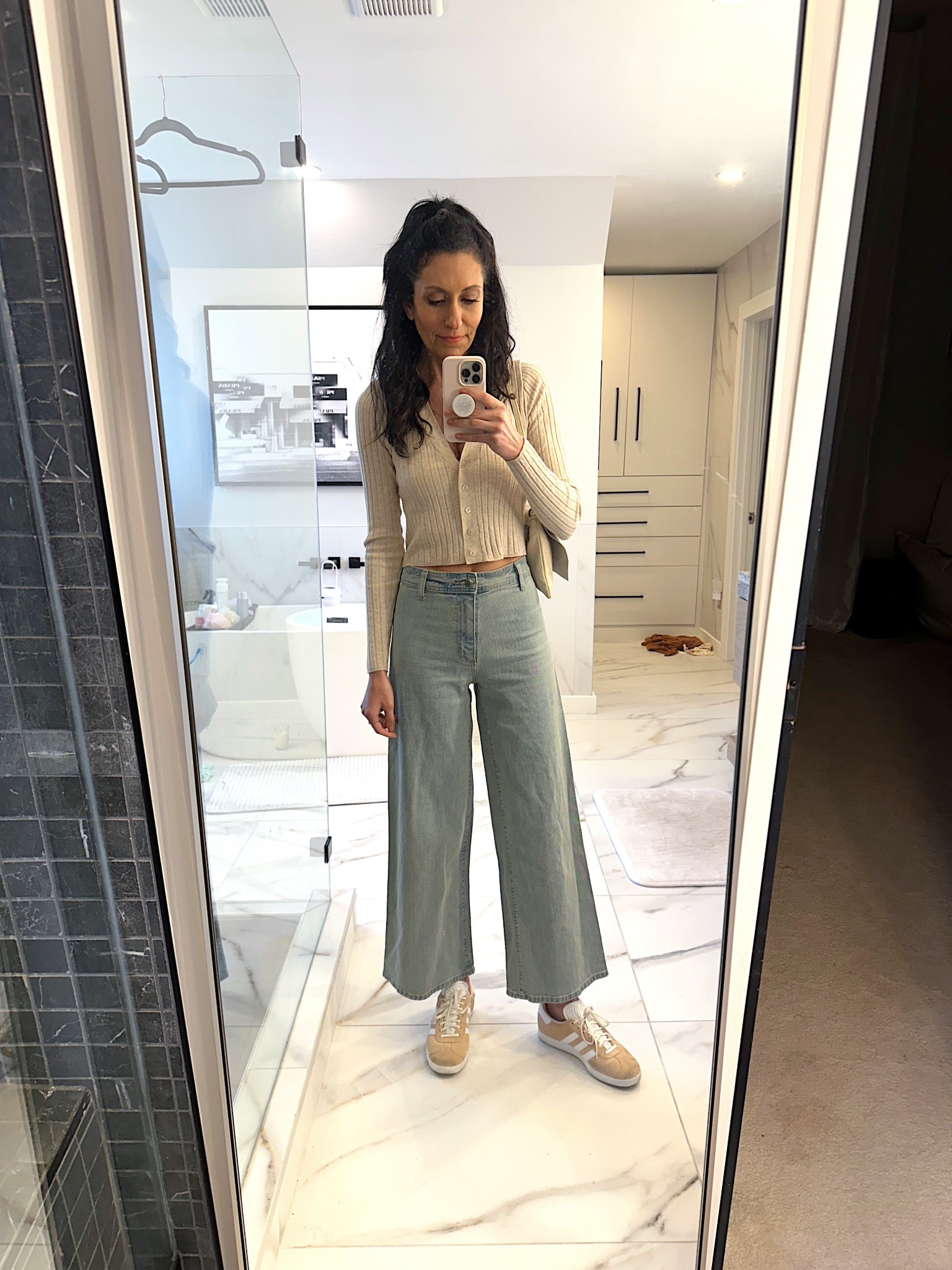 You’ll want these wide leg jeans in every color!

#LTKSpringSale #LTKOver40 #LTKSaleAlert