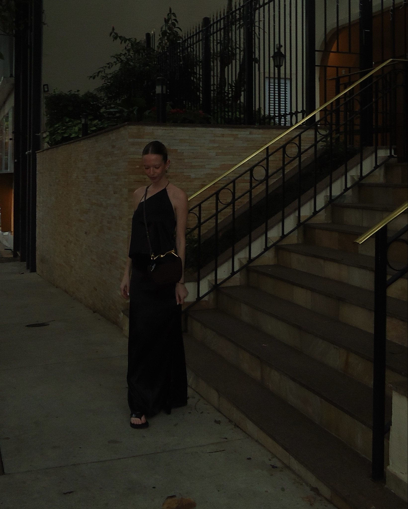 amo looks versáteis como esse: blusa + saia! 

sempre permite criar novas combinações sem deixar de lado a elegância e sofisticação que a modelagem das peças possui 

#LTKbeleza #LTKbrasil #LTKvestidos