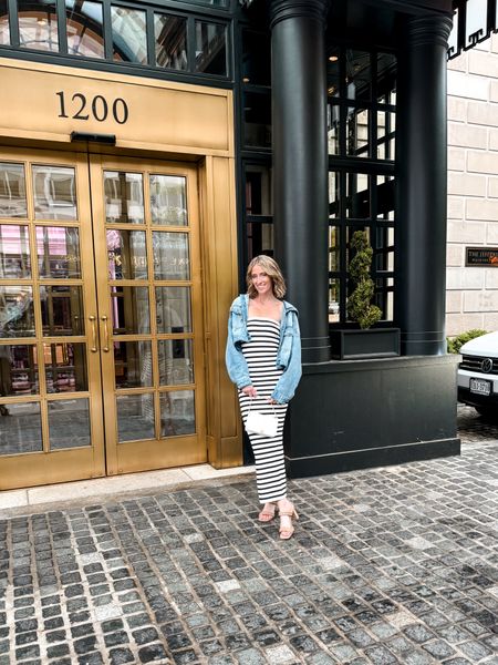Diner date night outfit in Washington DC 
Striped maxi dress is perffff for summer patio dining and this red dress boutique denim jacket is my go to!
Paired with the best neutral sandals from dolce vita 