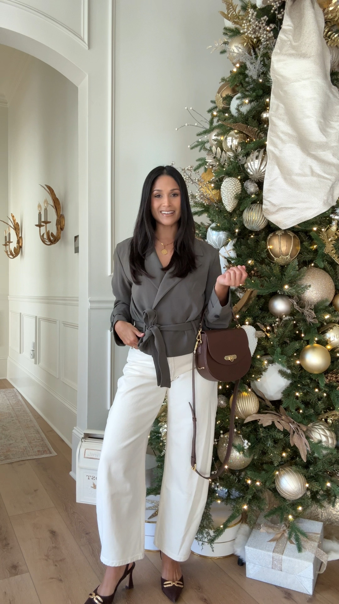 My whole outfit is on sale! 
Take 20% OFF my necklace with code: CYBER20
My bag is currently 25% OFF! Both my top & jeans are marked down.
Take 30% OFF my shoes with code: CYBER
#dolcevita #creamdenim 

#LTKGiftGuide #LTKCyberWeek #LTKSaleAlert