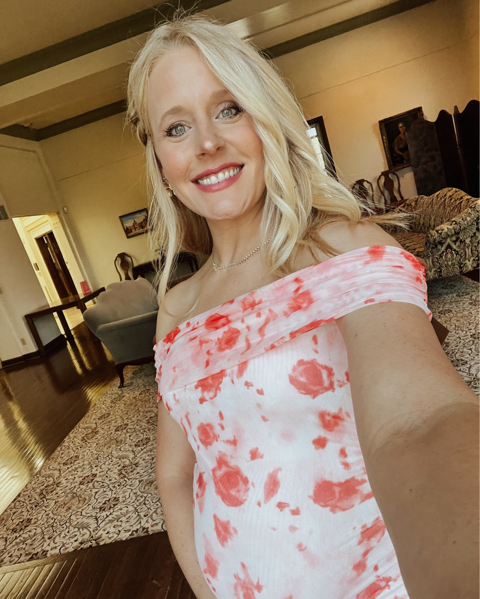 Photos? Wedding? Showers?
Linked up some cute dresses I’ve purchased recently. Some maternity specific, some not, but all fit the bump. 


#LTKWedding #LTKBaby #LTKParties