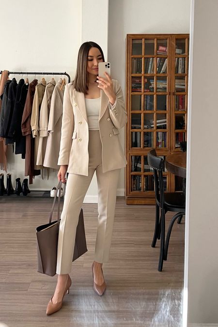 Karen Millen blazer & pants matching suit
Wearing size 2 but could have sized up 

JASMINE20

#LTKstyletip #LTKworkwear
