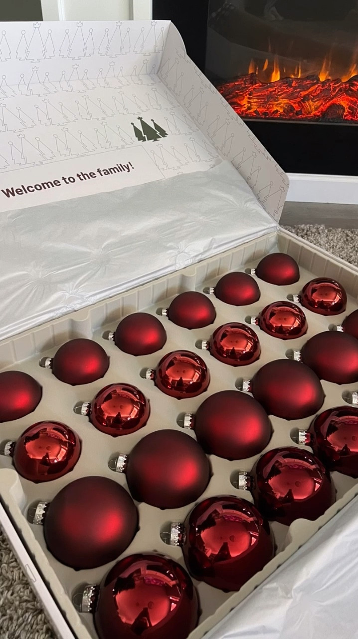 ⬆️click on small square to shop this gorgeous Burgundy Essential Glass Ornaments (24 Pack) from King Of Christmas. Save $30 now. Click above 

#LTKSaleAlert #LTKHoliday #LTKSeasonal