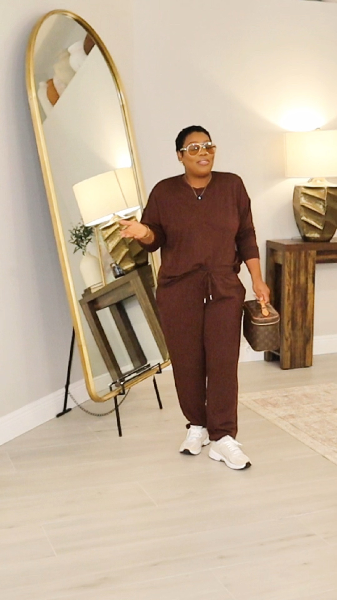 I’m loving this airport fit from @walmart #walmart 