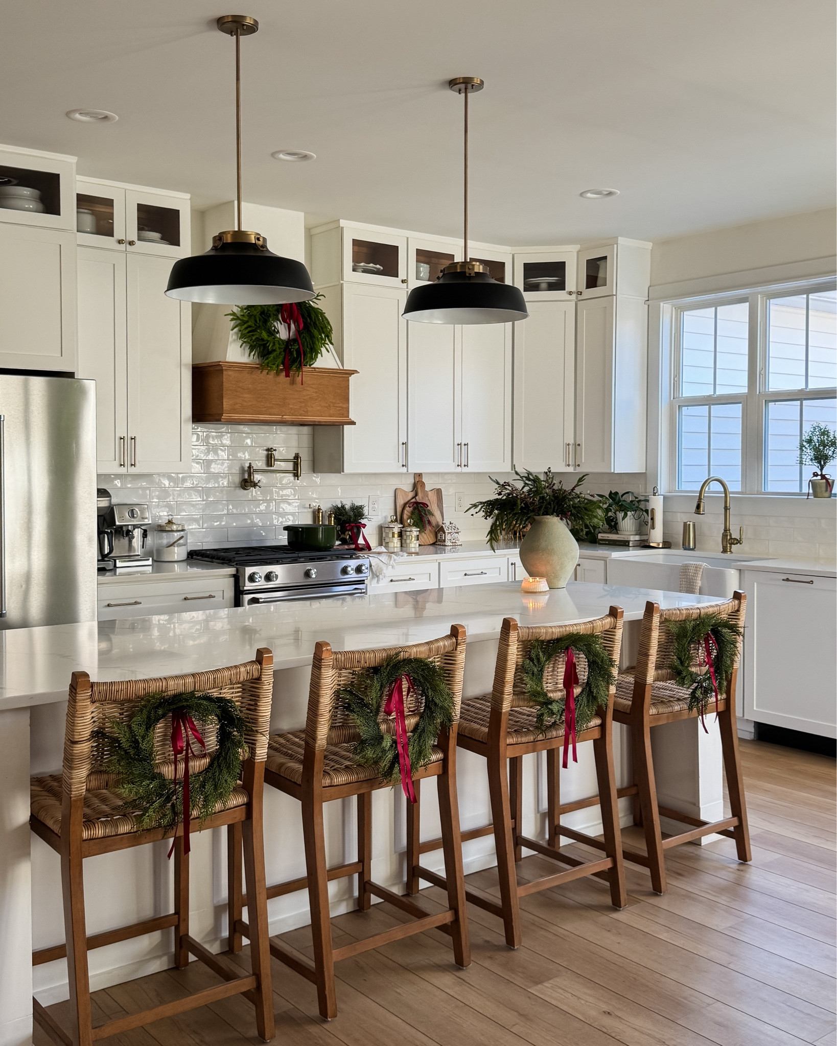 Christmas in the kitchen! 

#LTKHoliday #LTKHome