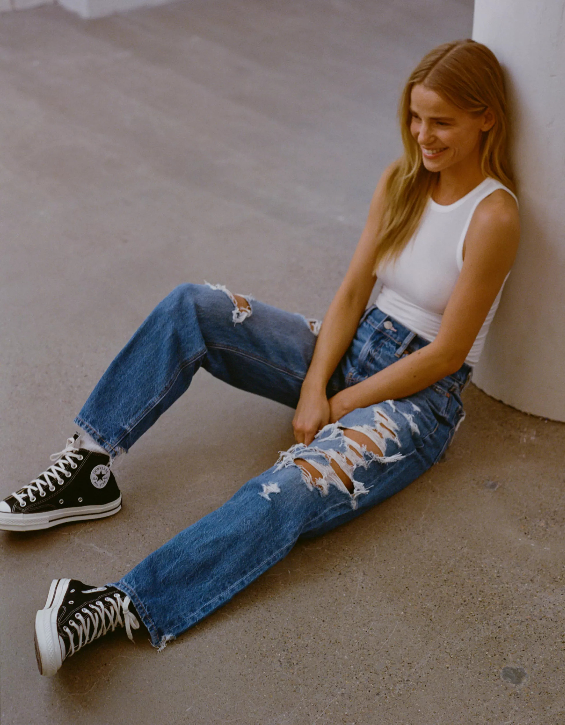 AE Low-Rise Ex-Boyfriend Jean | American Eagle Outfitters (US & CA)