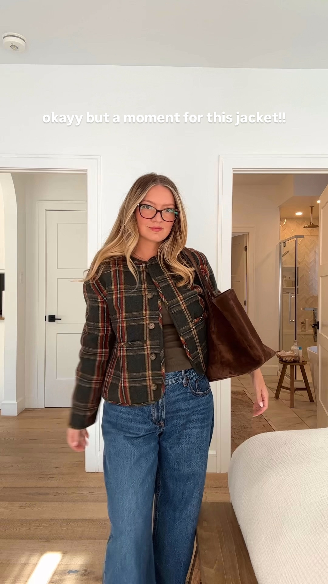 wearing size US 6 (sized up one) in jacket!! 

#LTKfall #LTKjeans #LTKstyletip
