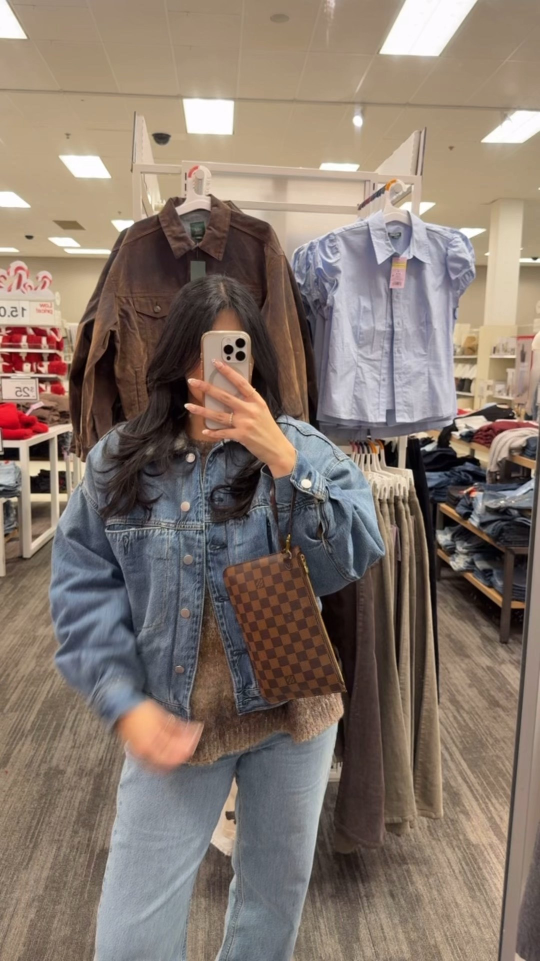 Love this denim jacket 🔔✨



#LTKMidsize #LTKootd #LTKSaleAlert