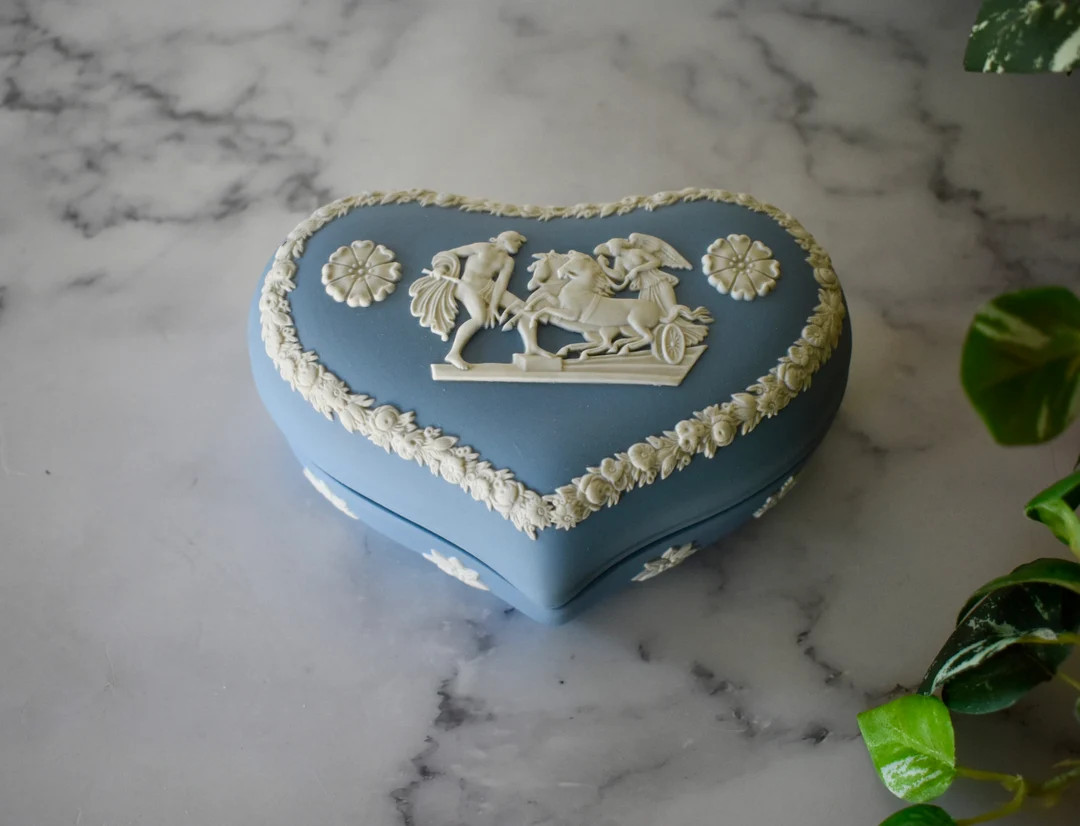 Vintage Wedgwood Heart Shaped Lidded Box, Blue and White Trinket Box, Jasperware Trinket Box - Et... | Etsy (US)