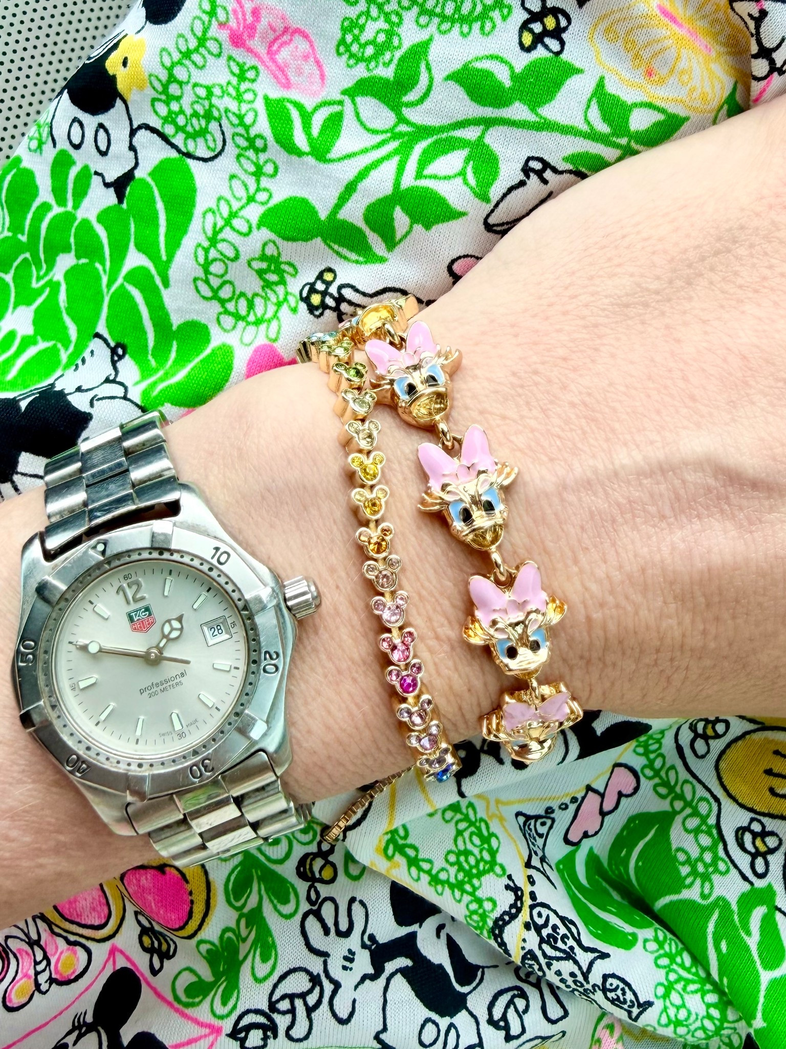 Disney Springs Day ✨🐭💗 Lilly x Disney + BaubleBar Stack

L
The sweetest little Disney day look 🐭💗 Obsessed with this Lilly x Disney dress — the print is even cuter in person and perfect for a quick Disney Springs stroll ✨ Paired it with my BaubleBar Disney bracelets for the most fun, colorful wrist stack and my everyday watch for a classic touch 💫 Such a happy, easy outfit for park days or resort hopping!

lilly pulitzer disney dress, disney springs outfit, disney style outfit, baublebar disney bracelets, preppy disney look, colorful resort wear, florida vacation outfit, feminine summer style, disney accessories, bright printed dress outfit 🐭💗✨

#LTKOver40 #LTKTravel #LTKmomlife