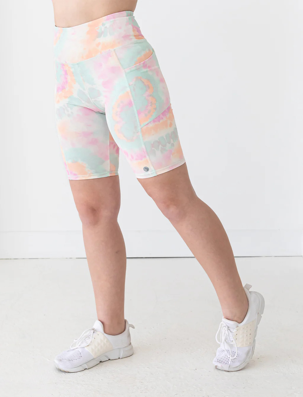 GIRLS BIKE SHORT W/ POCKETS | Jill Yoga