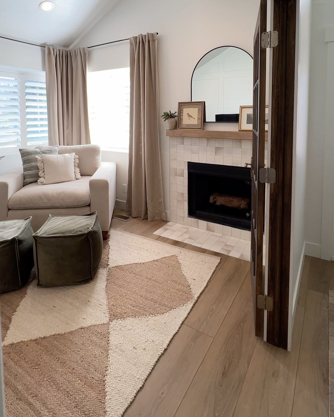 Office is all done! 

#LTKHome #LTKFindsUnder50 #LTKSeasonal