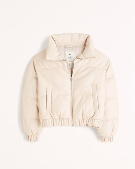 25% off all Abercrombie sale including this ultra mini puffer jacket 

#LTKSeasonal #LTKsalealert