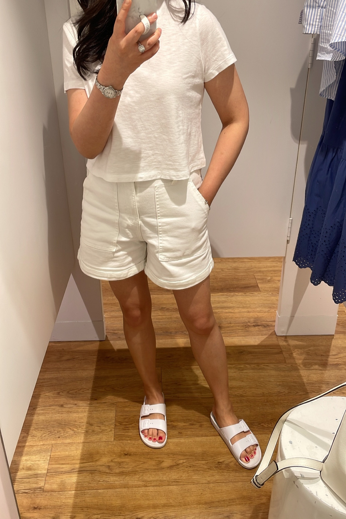 I love this cropped white tee. I took size S.

#LTKunder50 #LTKFind #LTKSeasonal