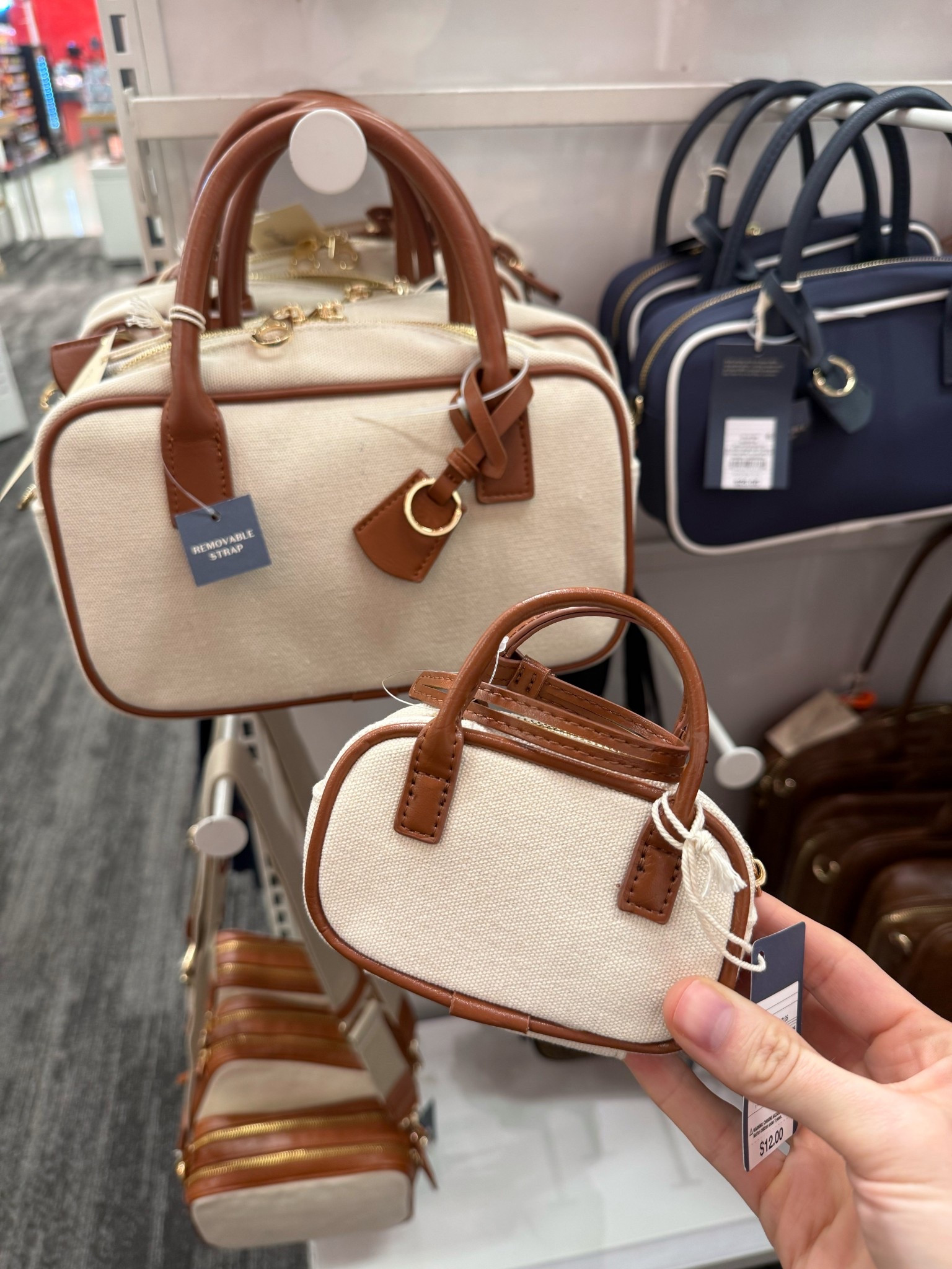 Universal Thread handbags

#LTKootd #LTKSeasonal #LTKdayinmylife