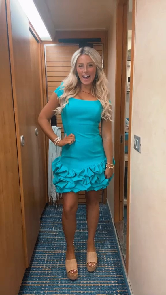 Vacation Outfit Inspo🩵 

#LTKbeauty #LTKVideo #LTKtravel