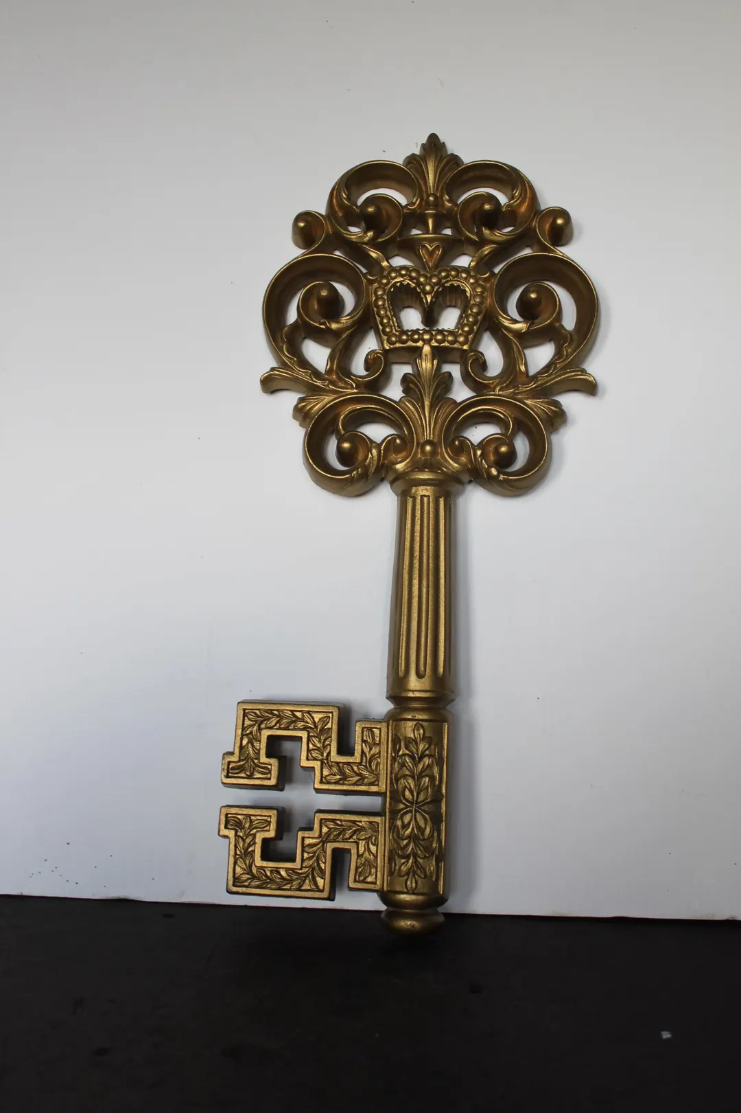 Vintage Large Gold Key Wall Hanging. Burwood, 1963, Bougie Grandmacore,Hollywood Regency Decor, H... | Etsy (US)