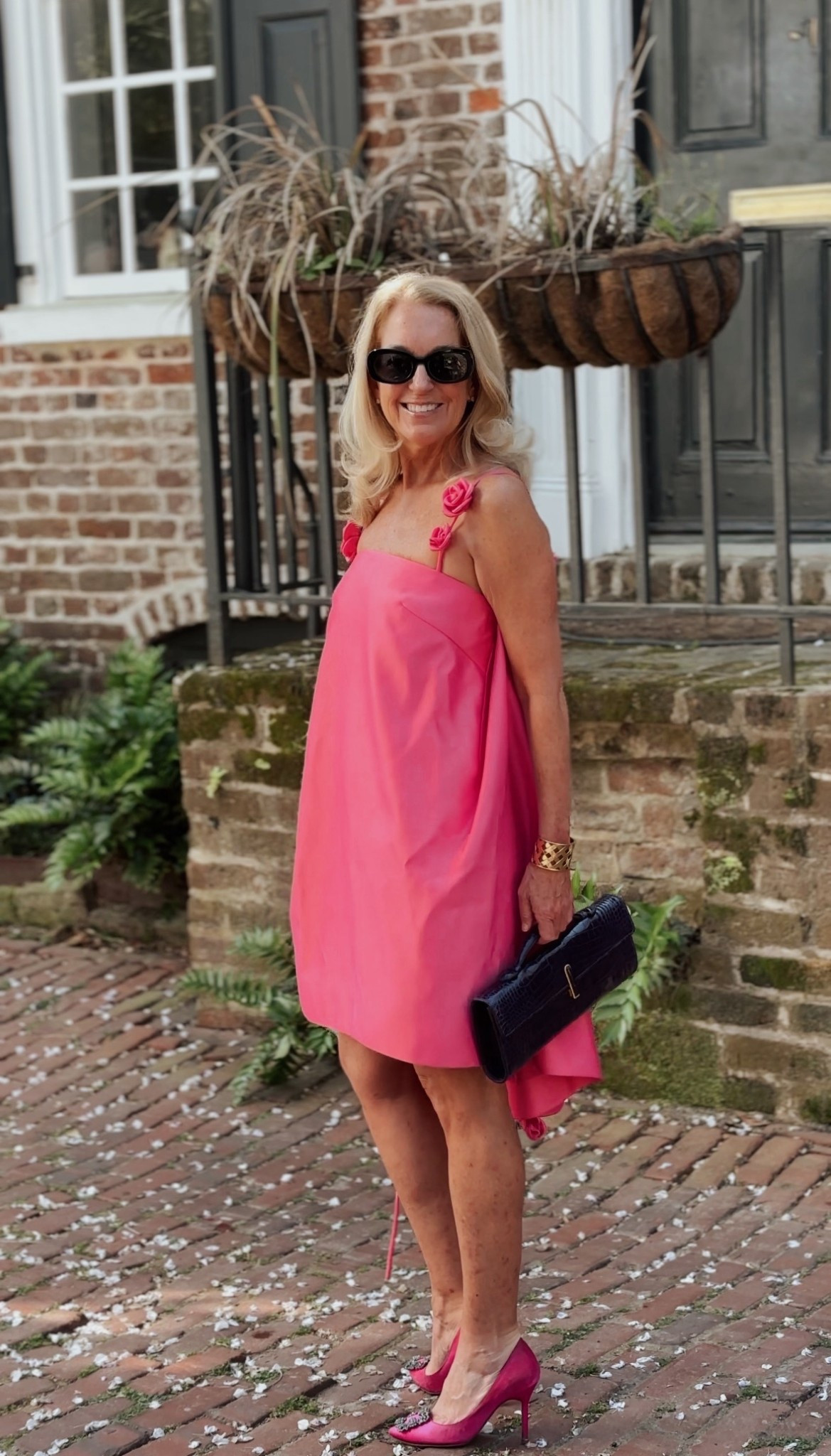 Wedding guest dress season loading . . . 
|
#arebelinprada #fushiadress #dressdetails #cocktaildress #weddingguestdress #datenightdress

#LTKPetite #LTKWedding #LTKootd