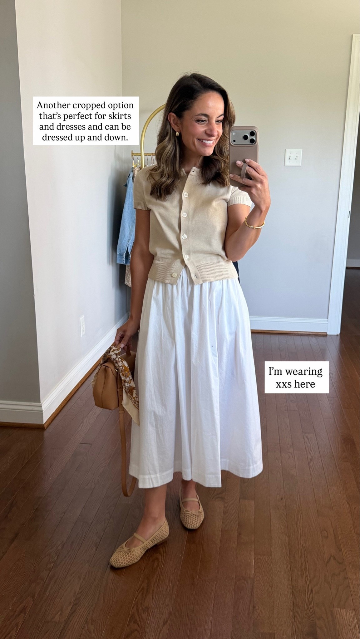 I used to almost always tuck in my tops but lately I’ve been reaching for a breezy cropped top instead. Here are 7 petite friendly options! 

Top (BR Factory): xxs 
Skirt (J.Crew Factory): xxs (also linking the slip I wear with it)

#LTKPetite