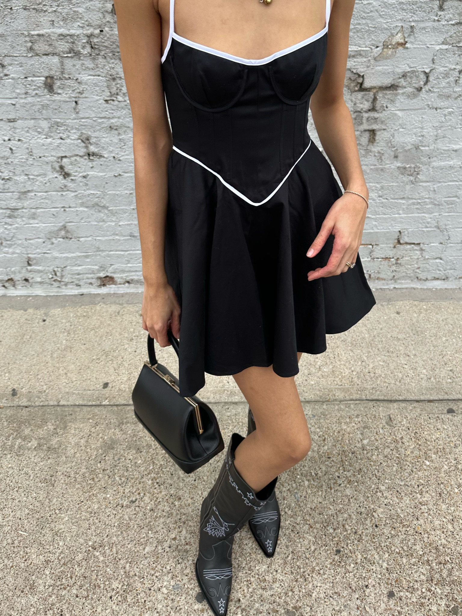 🖤

#LTKFind #LTKstyletip #LTKSeasonal