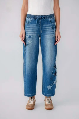 Risen Luna Relaxed Star Pull-On Barrel Jeans | Social Threads