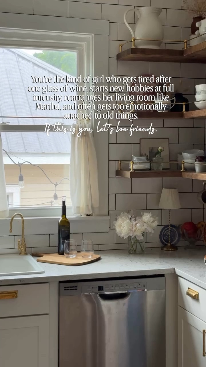 Hi. Are you me? 🤍

Let’s be friends! 🤗

-

#ThisIsSoMe
#FindMyPeople
#DearAlgorithm
#WomenOfInstagram
#OverstimulatedClub