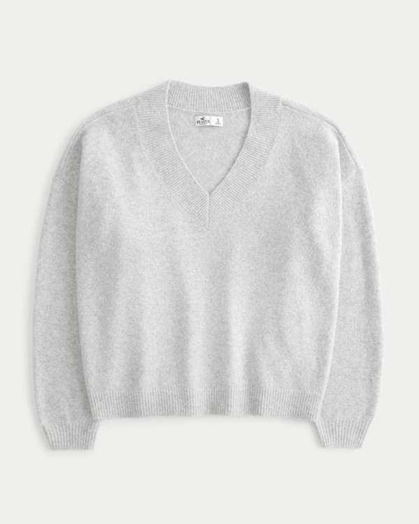 Easy Cozy V-Neck Sweater | Hollister (US)
