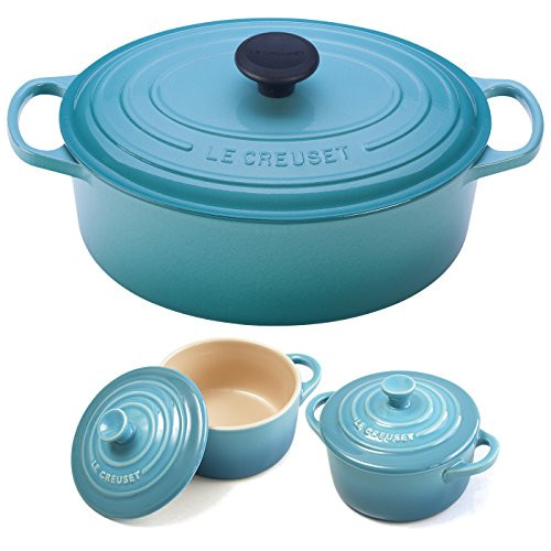 Le Creuset Signature Caribbean Enameled Cast Iron 5 Quart Oval French Oven with 2 Free Stoneware Coc | Amazon (US)