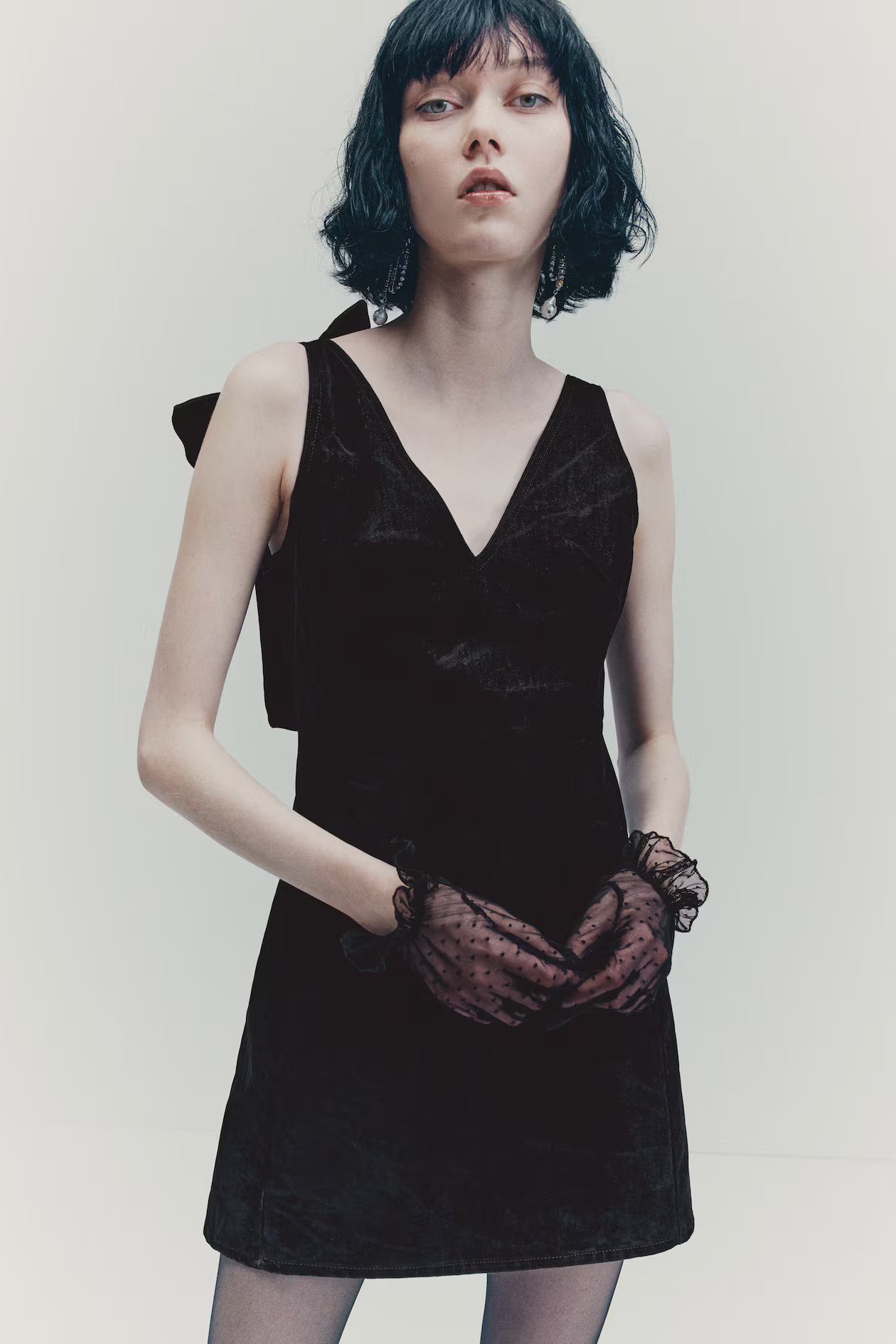 Bow-detail mini dress | H&M (UK, MY, IN, SG, PH, TW, HK)