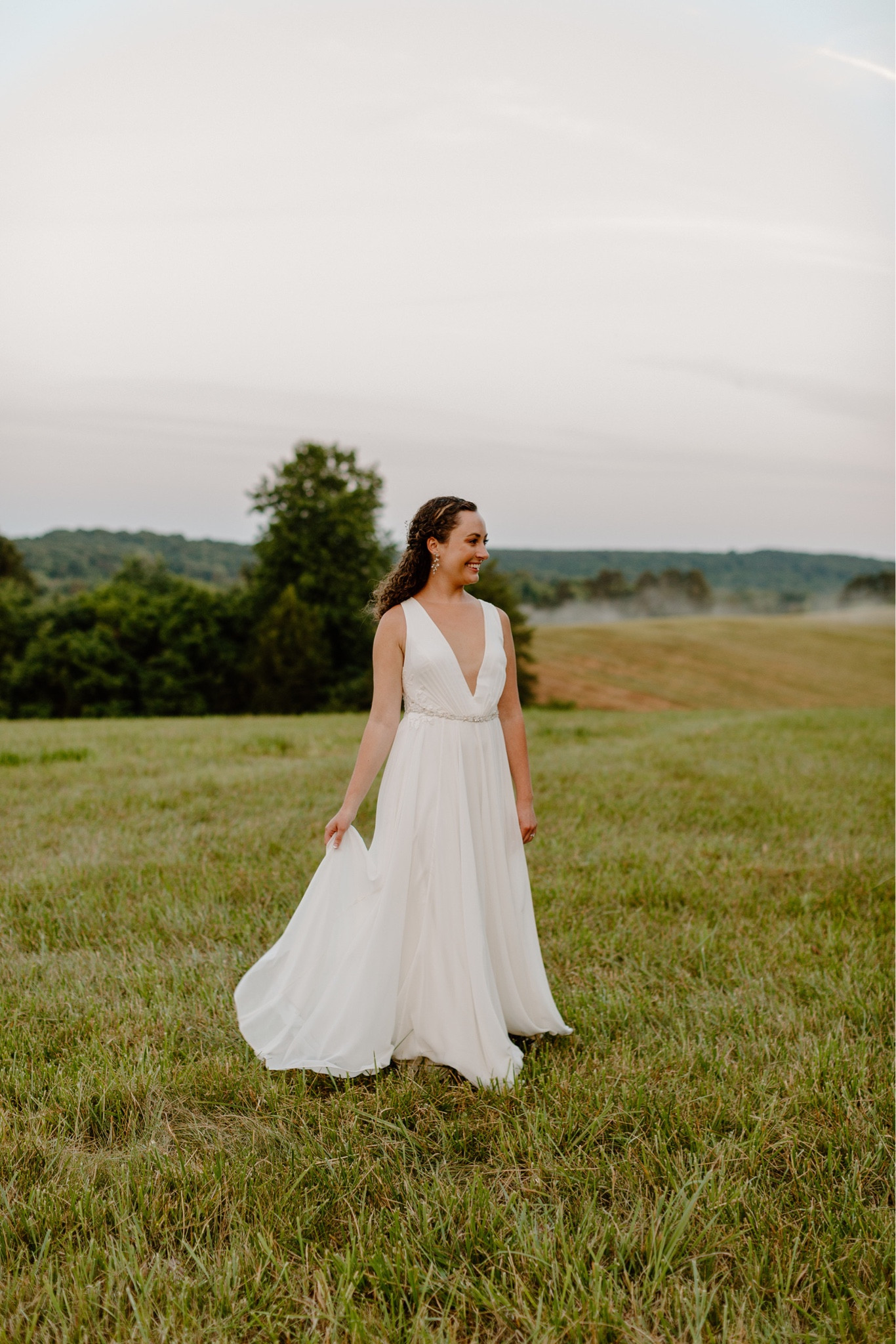 #wedding #bride #groom #nc #ncwedding #ncbride #bridal #barn #barnwedding #bhldn #bhldnbride #suitshop #birdygray #neutrals #dustyblue #love #firstwedding #firstlove #collegesweethearts #navy #navysuit #customsuit #weddinginspo #weddingsuit #weddinggift #etsy #personalizedgift 